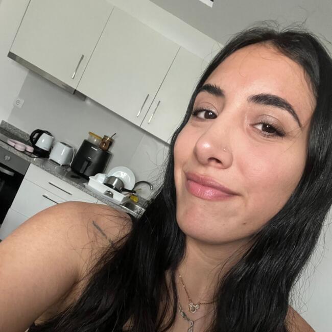 Babysitter in Porto: Julieta Ailin