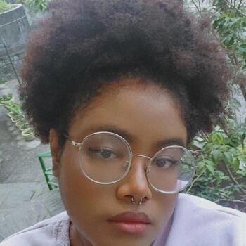 Babysitter in Salvador: Gabriela