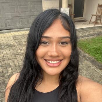 Babysitter in Cairns: Sharnae