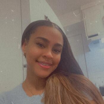 Nanny in New Westminster: Lina María