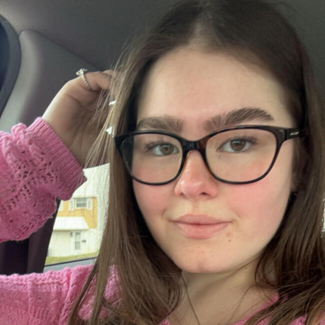 Babysitter in Philadelphia: Violet