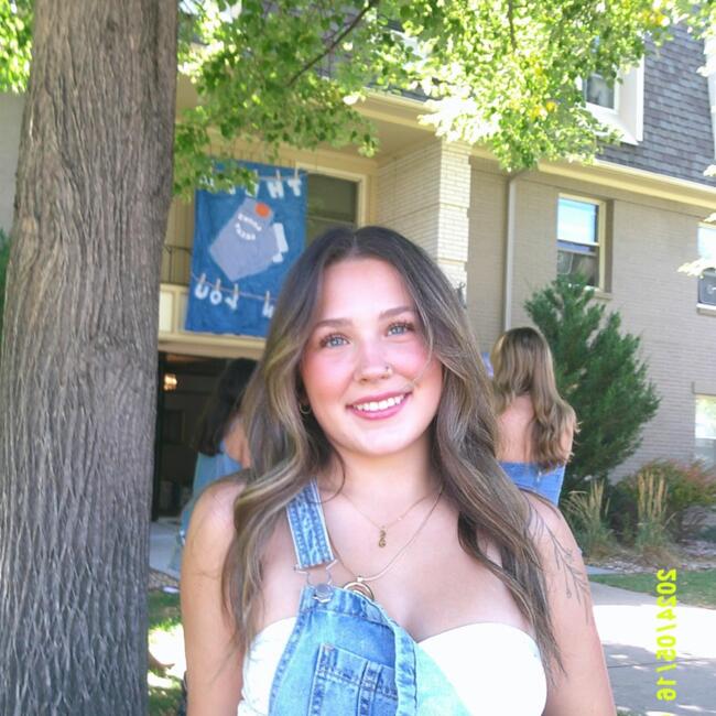 Babysitter in Fort Collins: Mercedes