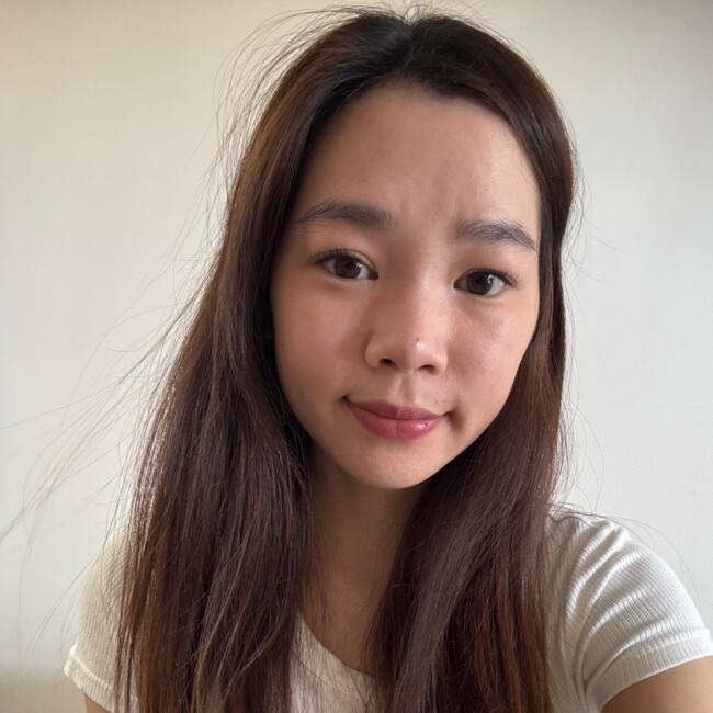 South Horizons的臨時保母工作: Angela