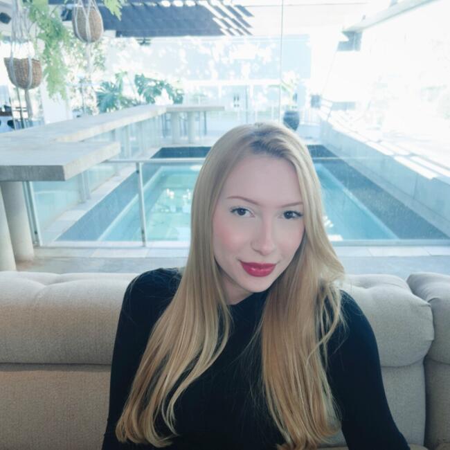 Emprego de babá em Londrina: Steffanny