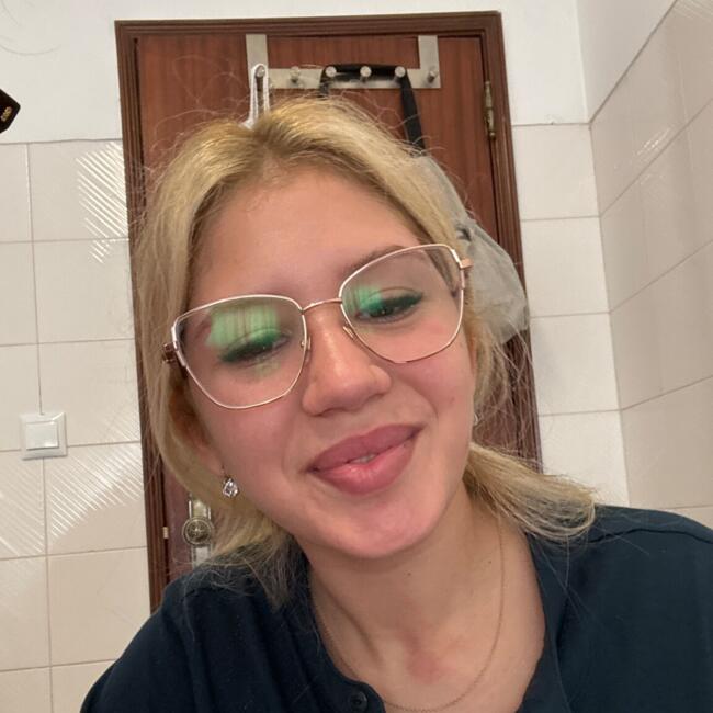 Babysitting job in Cascais: Mafalda