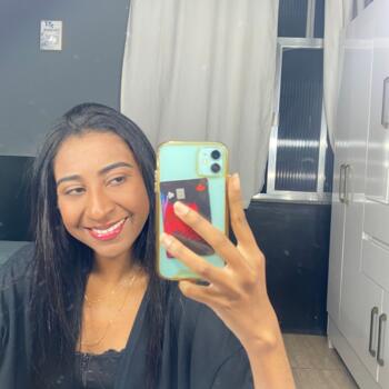 Babá em Barra Mansa: Camille