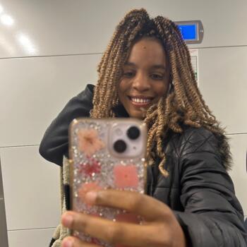 Babysitter in Terni: Jeanne Love