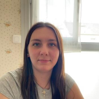 Babysitter in Bourgueil: Ninaaa