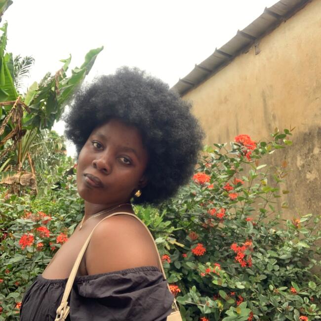 Babysitter in Bonoua: Debora