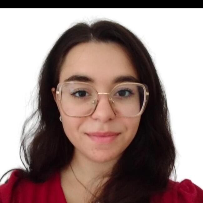 Babysitter in Amiens: Meryem
