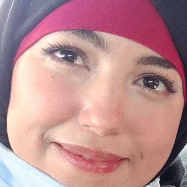 Baby-sitter in Pickering: Hasnaa