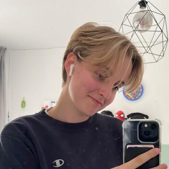 Oppas Veenendaal: Yara