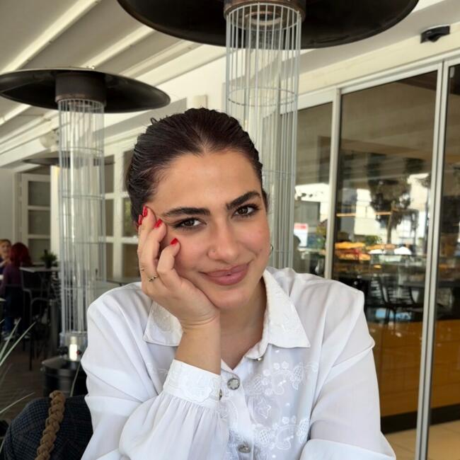 Babysitter in Nicosia: Zoi