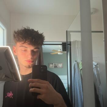 Babysitter in Grenoble: Nathan