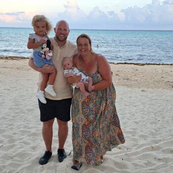 Babysitting job in Zwijndrecht: babysitting job Yura