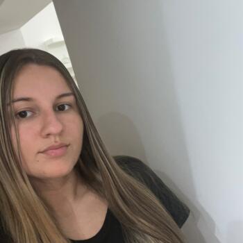 Babysitter Balaruc-le-Vieux: Jade