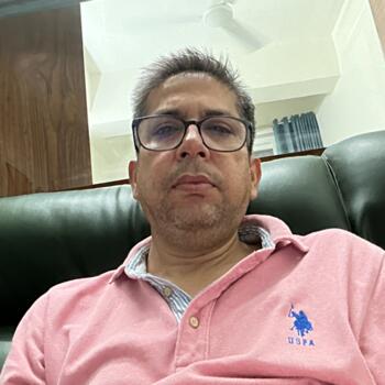 माता-पिता नई दिल्ली: Alok