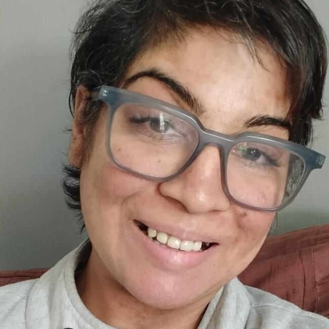 बम्बई में बेबीसिटर: Dyuti