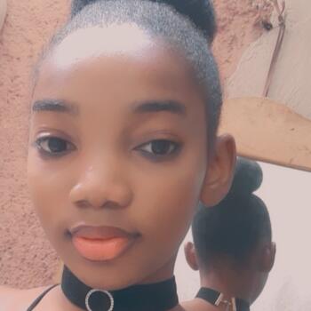 Babysitter in Goussainville: Shermithe