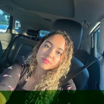 Babá em Vila Velha: Camila