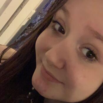 Babysitter in Clarksville (Indiana): April