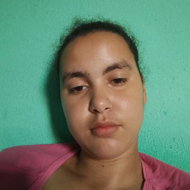 Babá em Goiânia: Ester