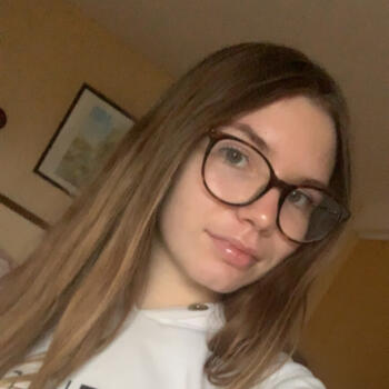 Babysitter in Mayenne: Eva