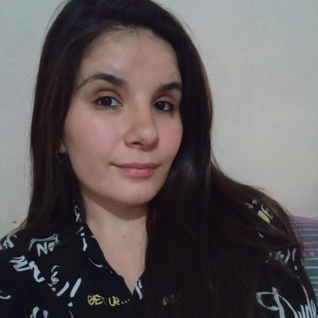 Babysitter in Pilar: Yessica