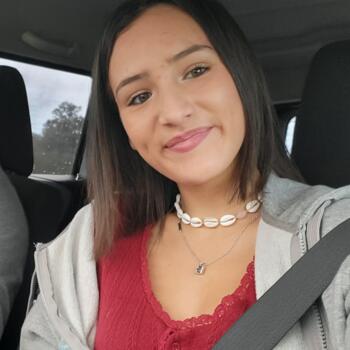 Babysitter in Aurillac: Oriane