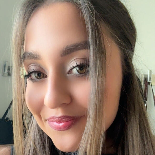 Babysitter in Vancouver: Michaela