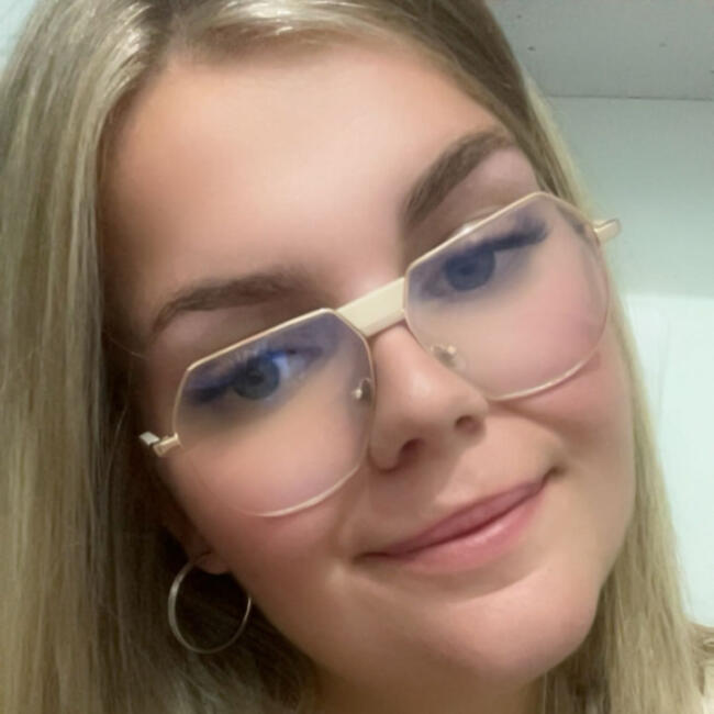 Babysitter in Bain-de-Bretagne: Marie