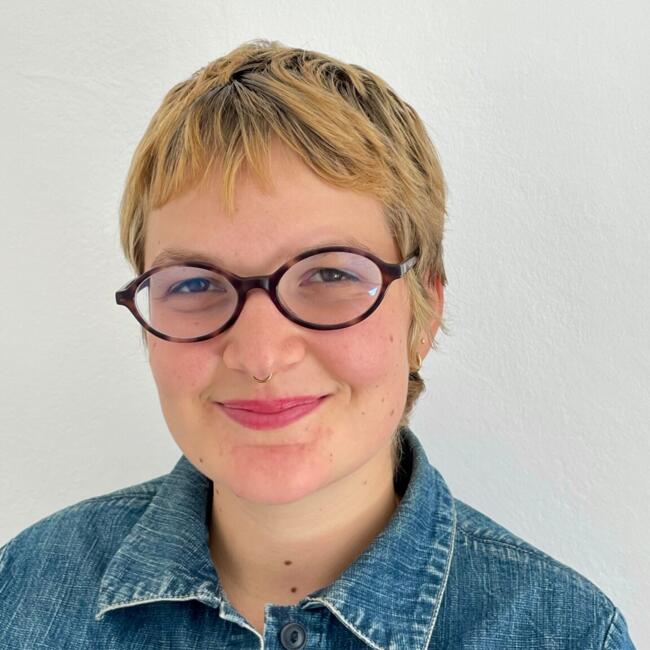 Babysitter in Saint-Gilles: Élise