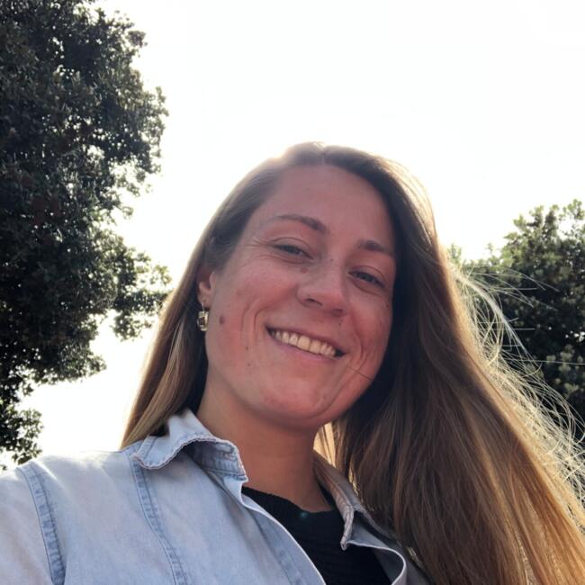 位于Almada的临时保姆: Amanda