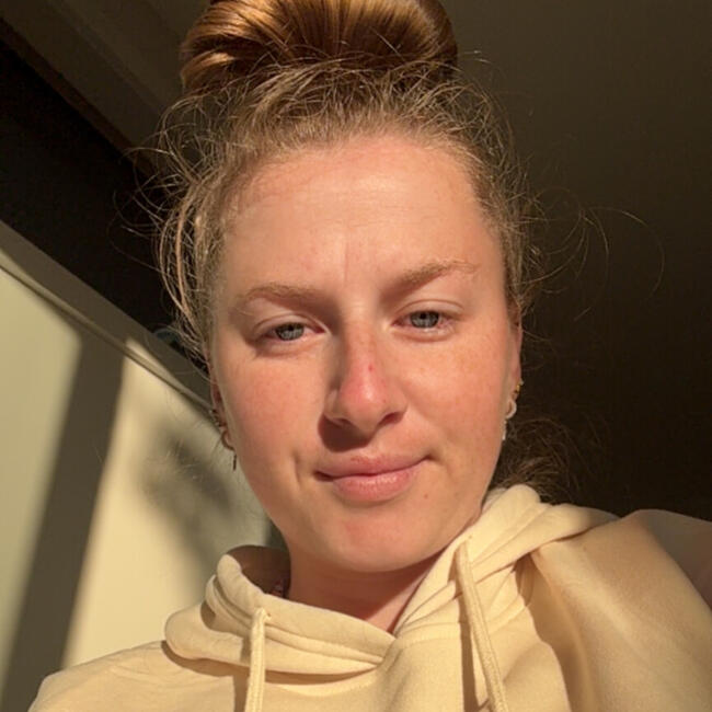 Babá em New Plymouth: Julia