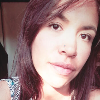 Babysitter in Mexico City: Abril Naomi