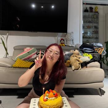 Babysitter Singapore: Melia