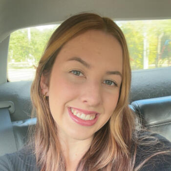 Babysitter Novo Hamburgo: Larissa