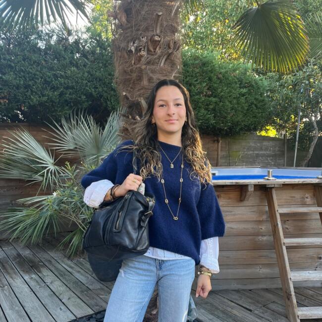 Babysitter in Nantes: Kiara
