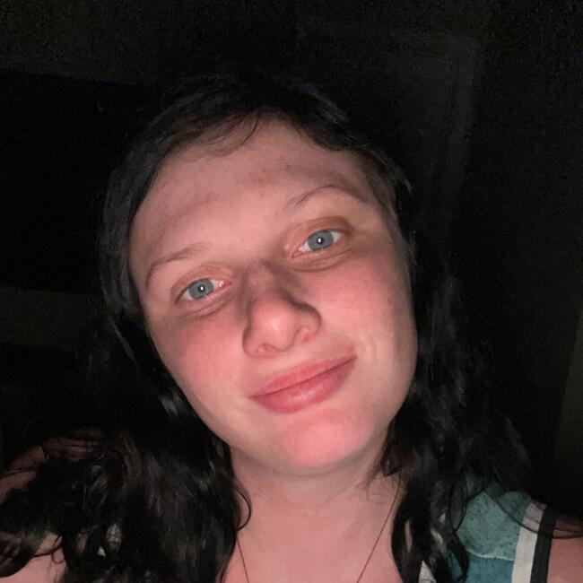 Babysitter in Gulfport (Mississippi): Lalaine
