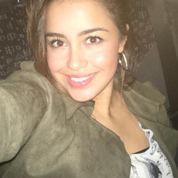 Oppas in Amsterdam: Charifa ahmadi