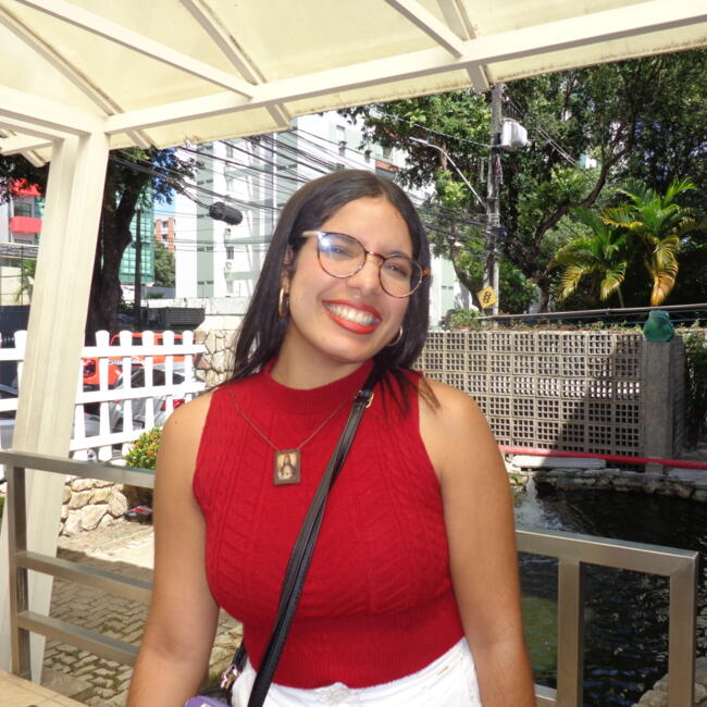 Babá em Recife: Láysa