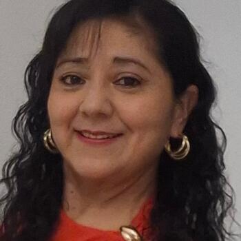 Canguro en Castro-Urdiales: Elena