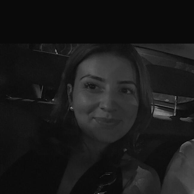 Babysitter in Genf: Anaïs