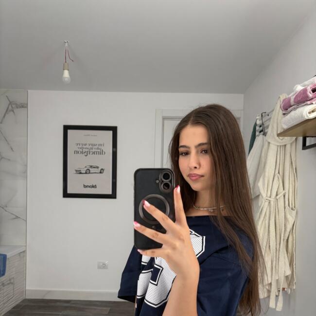 Babysitter in Iași: Denisa