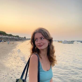 Babysitter in Amiens: Agathe