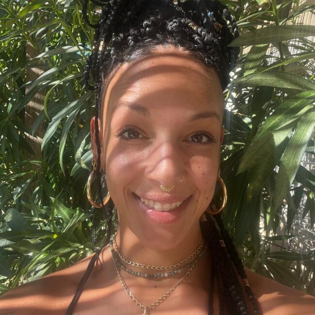 Babysitter in Thonon-les-Bains: Coralie