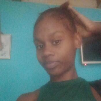 Babysitter in Kingston: Simone