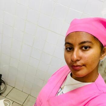 Babysitter in Nörten-Hardenberg: Nadia