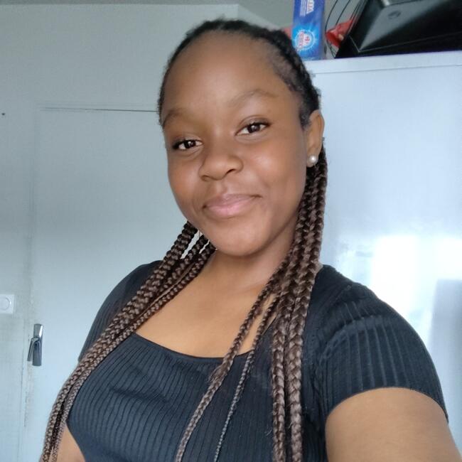 Babysitter in Reims: Christine