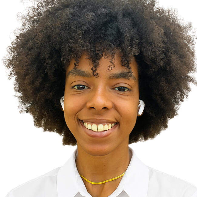 Babysitter in Seixal: Ester